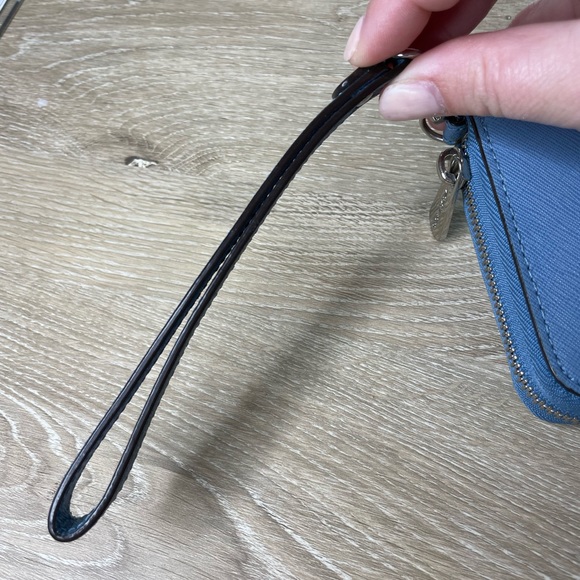 Michael Kors Continental Wallet - Picture 6 of 14